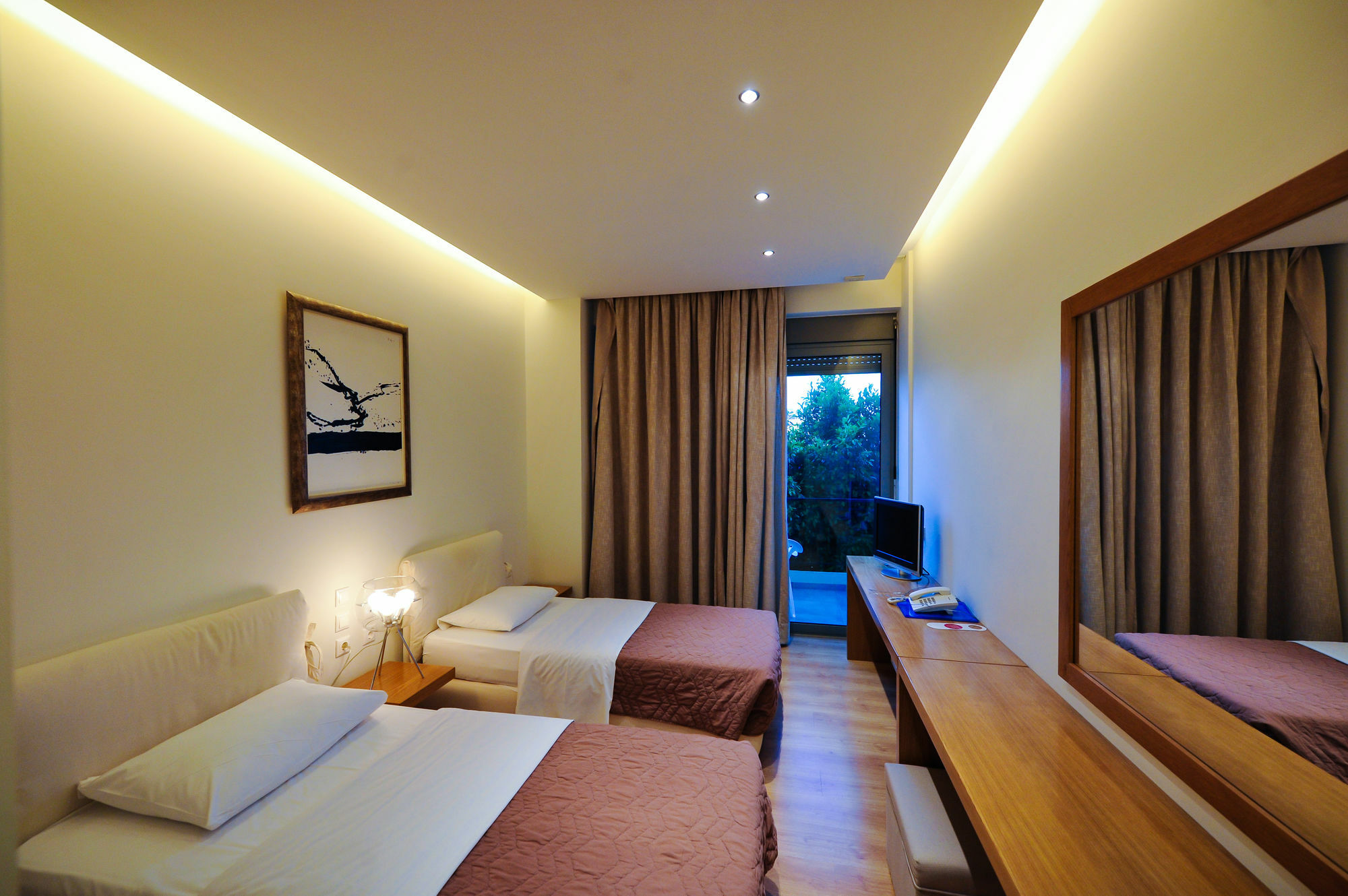 Kleopatra Inn Мессиния Экстерьер фото